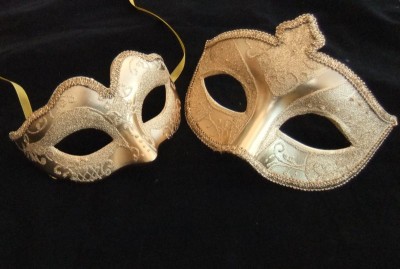 collection-of-gold-masquerade-mask1.jpg