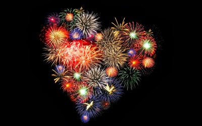 fireworks-heart-wallpaper.jpg