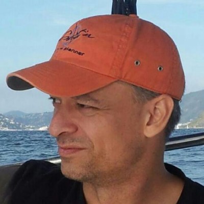 li_scaled_profile_picture.jpg